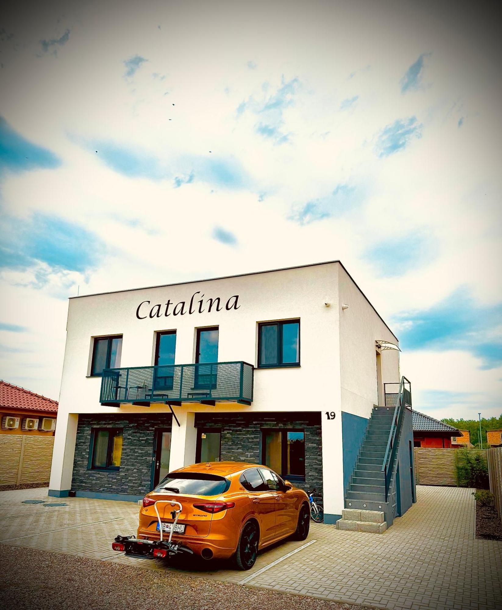 Apartmany Catalina Nesvady Екстериор снимка